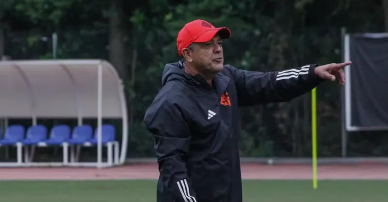 Demissão do Técnico Jorge Barcellos: Impacto nas Gurias Coloradas