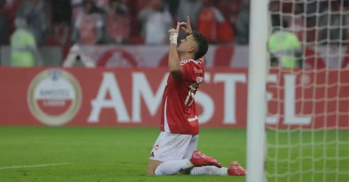 Rafael Borré Brilha: Internacional Lidera Grupo da Morte na CONMEBOL Libertadores
