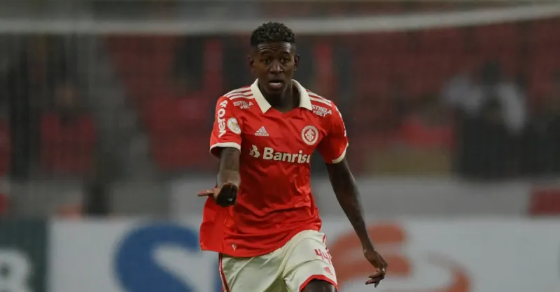 Inter: Batalha na Zaga – Quem Substitui Vitão? Análise dos Candidatos | Notícias Colorado