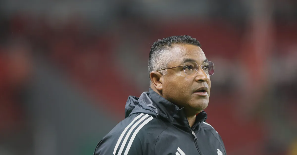 Eliminação do Inter: Roger Machado e o Custo da Teimosia Tática