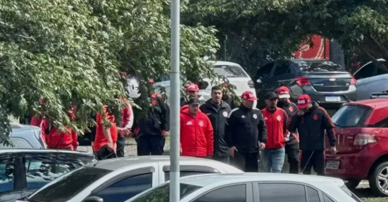 Inter e a Visita da Torcida Organizada ao CT: Um Precedente Perigoso para a Gestão Colorada