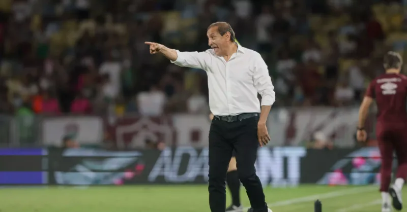 INTER x VITÓRIA: Ramón Díaz Define Estratégia e Substitutos Chave para Duelo Vital