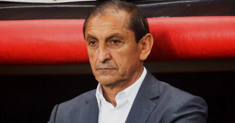 Ramón Díaz e os Enigmas da Escalação do Inter Contra o Ceará