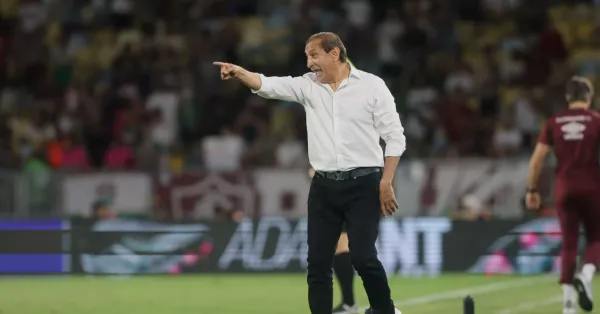Inter: Ramón Díaz Adota Estratégia Defensiva Extrema para Duelo Decisivo