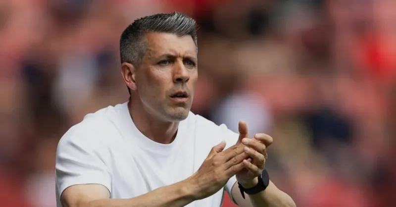 Pezzolano Chega ao Inter: Contrato Até 2026 e Desafios no Beira-Rio