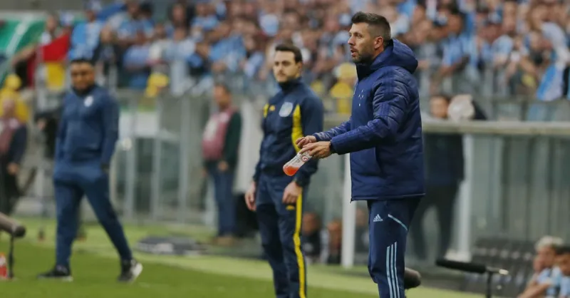 Pezzolano no Inter: Cláusula da Seleção Uruguaia Revelada!