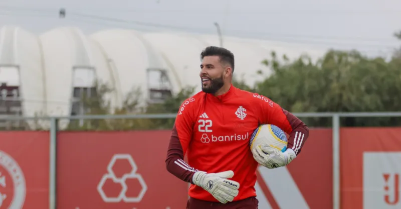 Goleiro do Inter negocia com o Remo: futuro de Ivan no Brasileirão
